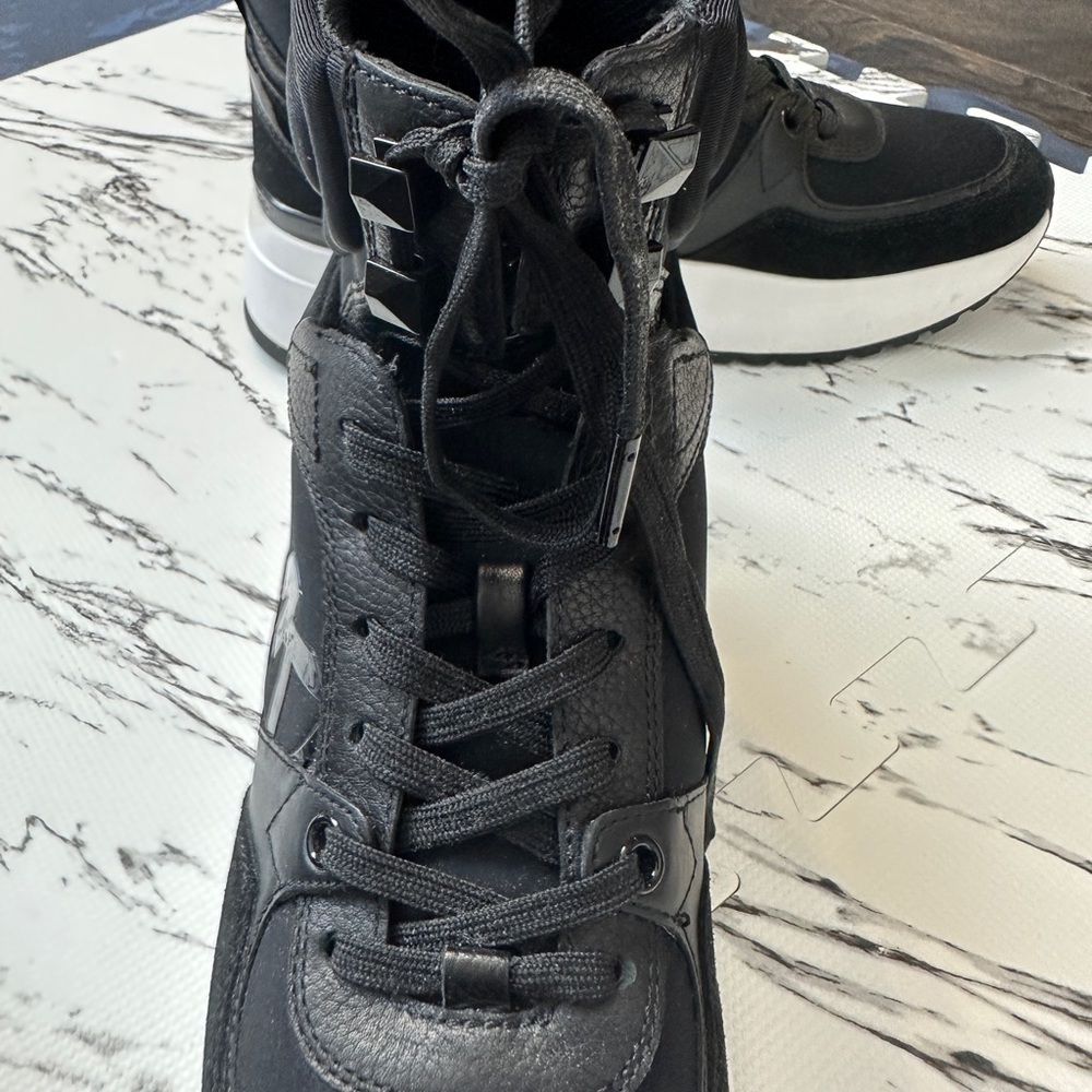 Euc - Michael Kors 2” platform sneakers size 9 - Picture 3 of 12